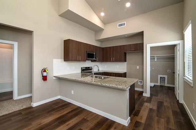 Building Photo - 734 Fallow Dr