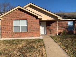Building Photo - Welcome Home!