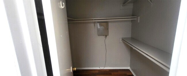 Primary Photo - 6633 W Airport Blvd