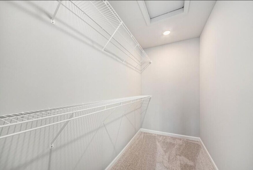 Building Photo - 4633 Glen Haven Dr