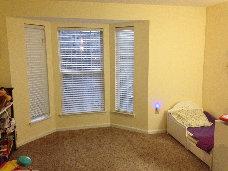 Building Photo - 4411 Silverbrook Ln