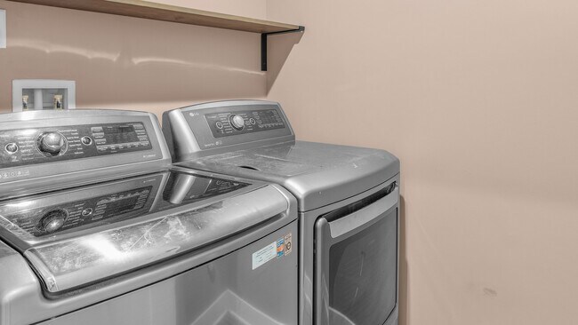 Building Photo - 1813 Doubloon Way