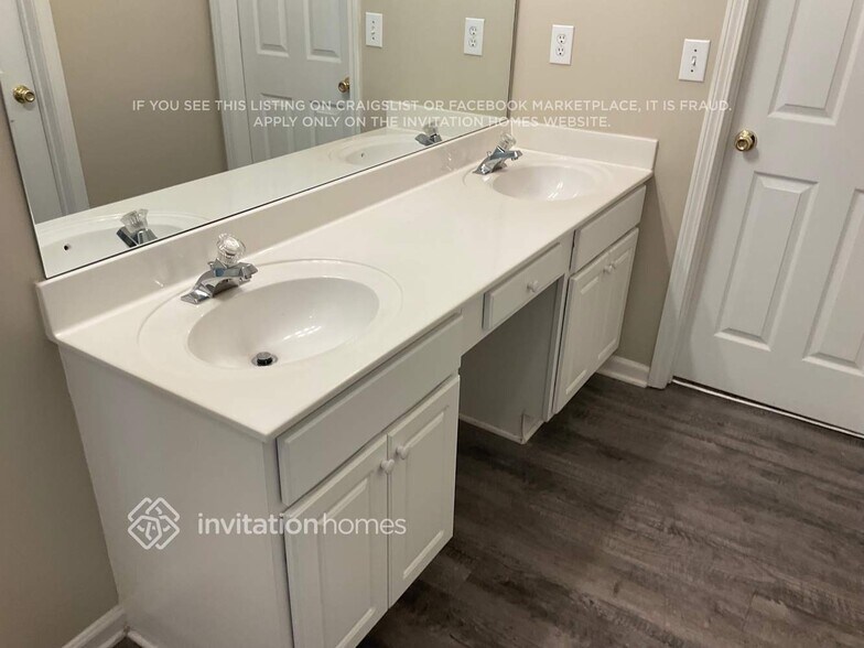 Building Photo - 1149 Autumn Glen Way