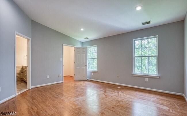 Building Photo - 30 Birch Terrace