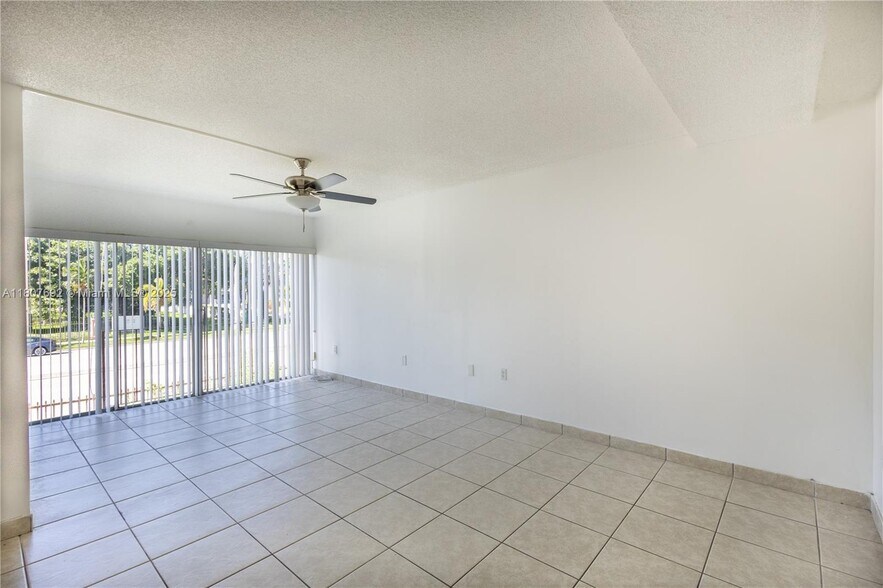 Building Photo - 9390 W Flagler St