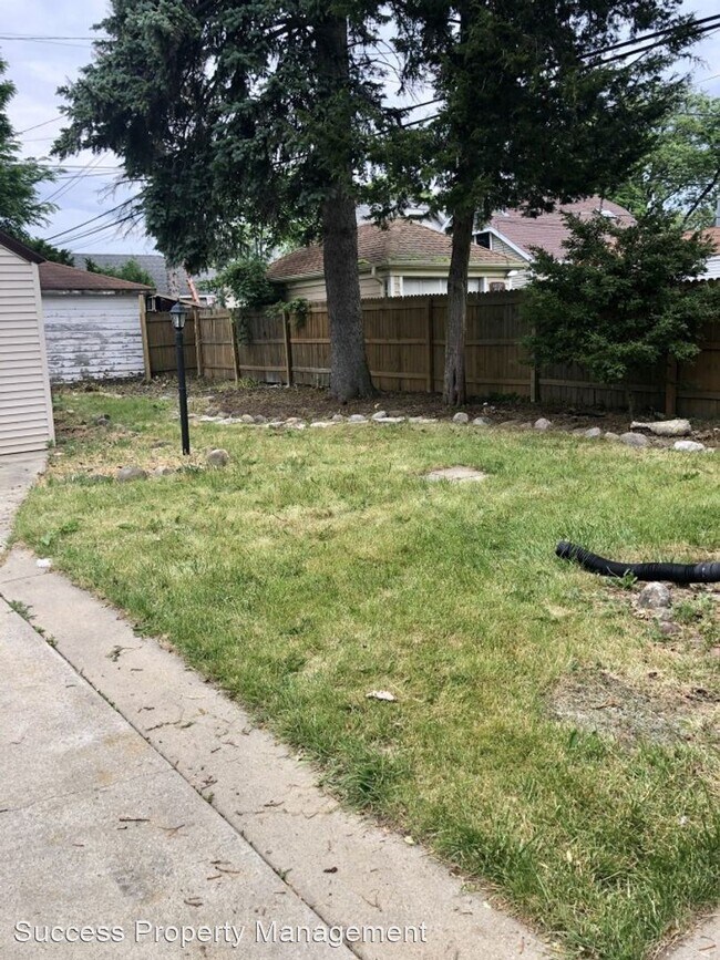 Building Photo - 2 br, 1 bath House - 2512 Drexel Avenue