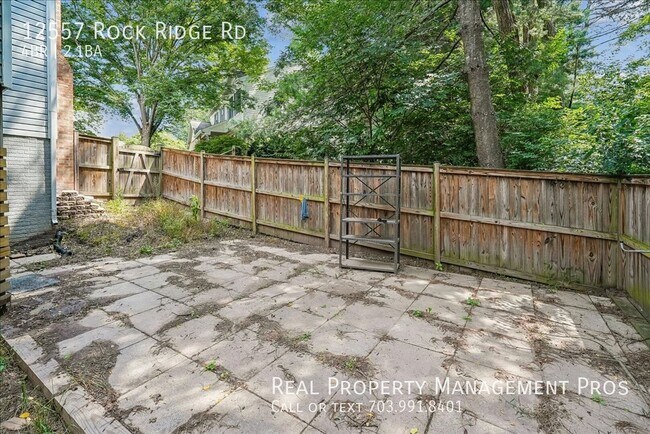 Building Photo - 12557 Rock Ridge Rd