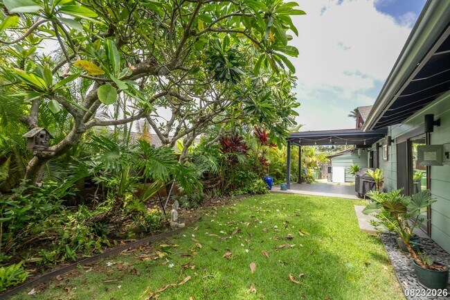 Building Photo - 427 Akoakoa Pl