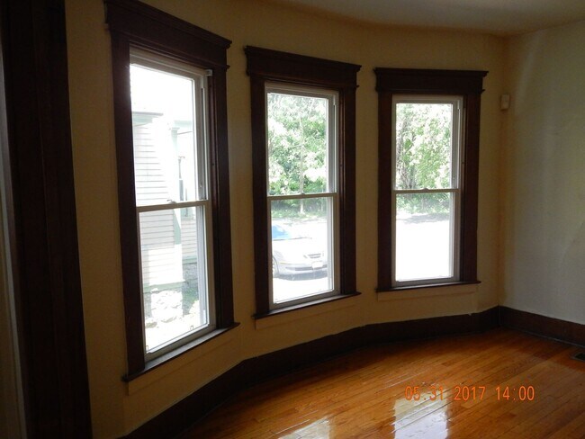 Building Photo - 969-971 Lancaster Ave