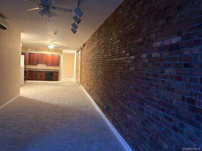 Building Photo - 37 North St