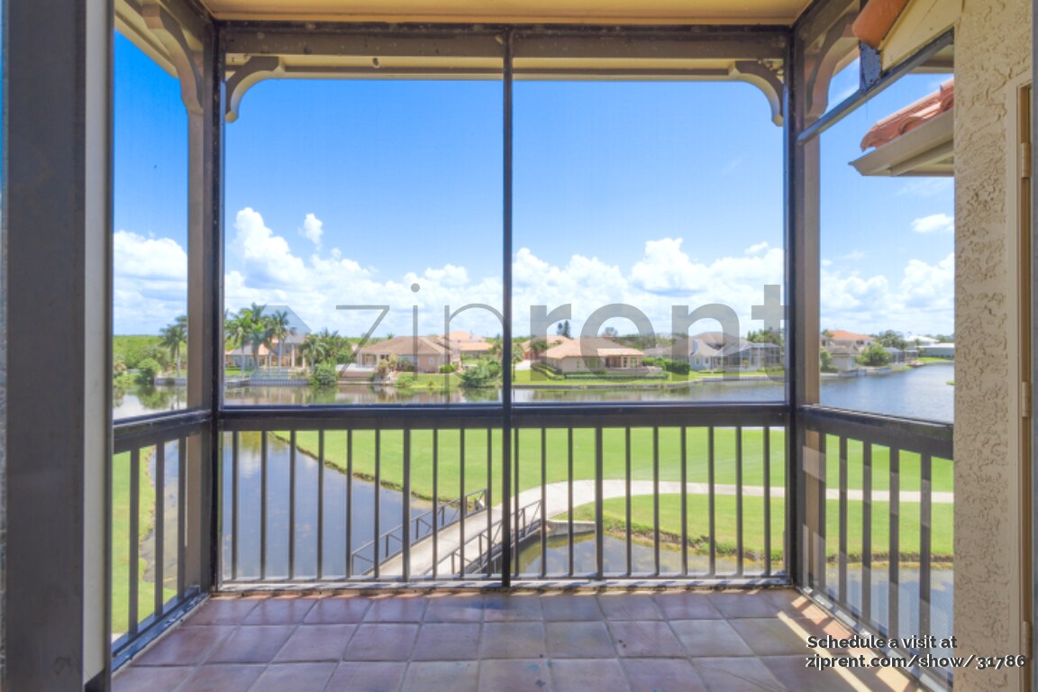 Building Photo - 2400 Feather Sound Dr