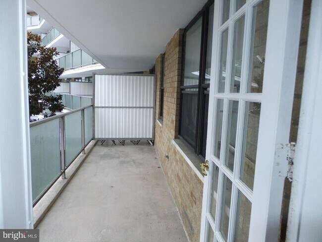Building Photo - 1600 Hagys Ford Rd N