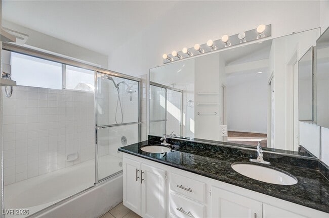 Building Photo - 2403 Rue De Versailles