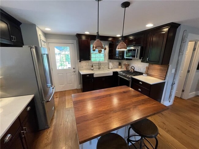 Building Photo - 40 Keeher Ave