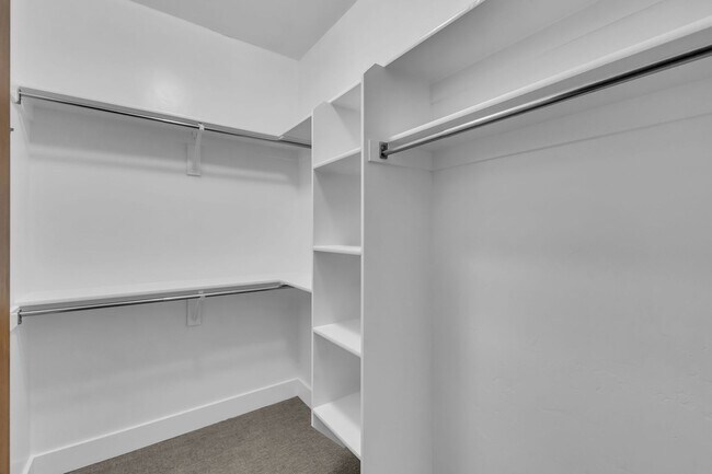 Building Photo - Quarry Village Townhome