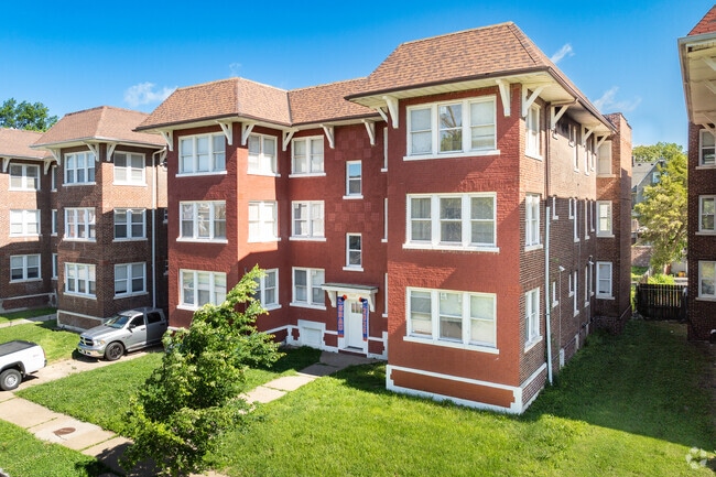 Building Photo - 5909 Cates Ave