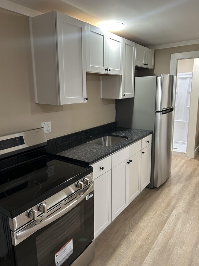 Primary Photo - 15 Highland St