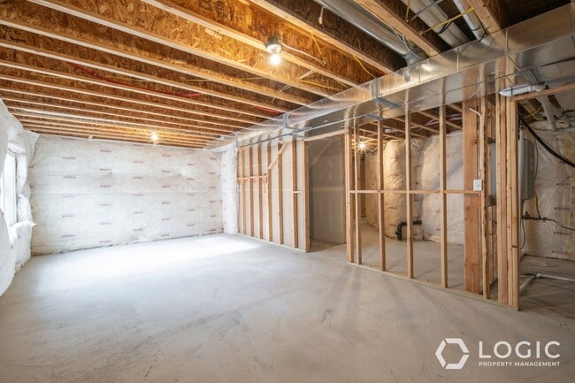 Building Photo - Stunning Townhome in Lehi!!