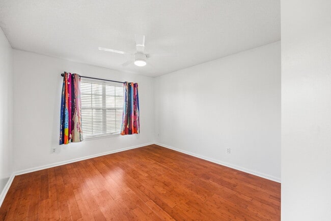 Building Photo - 2229 Lookout Landing