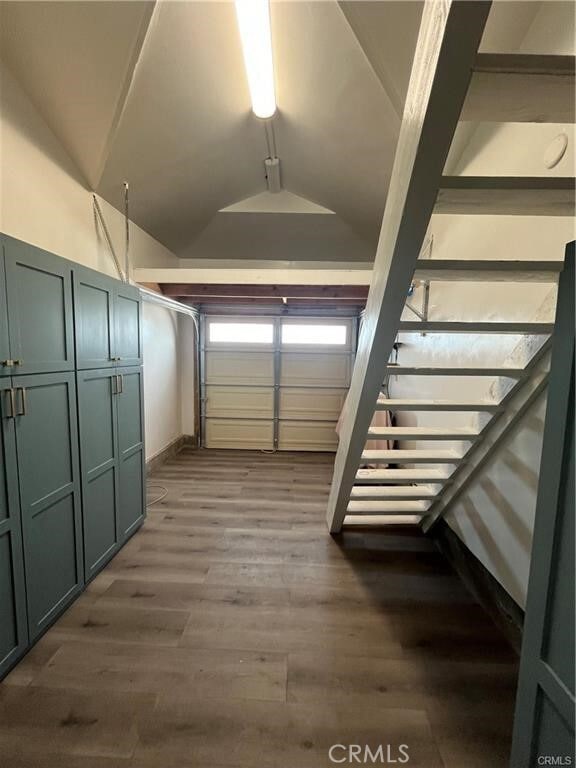 Building Photo - 12213 Pine St