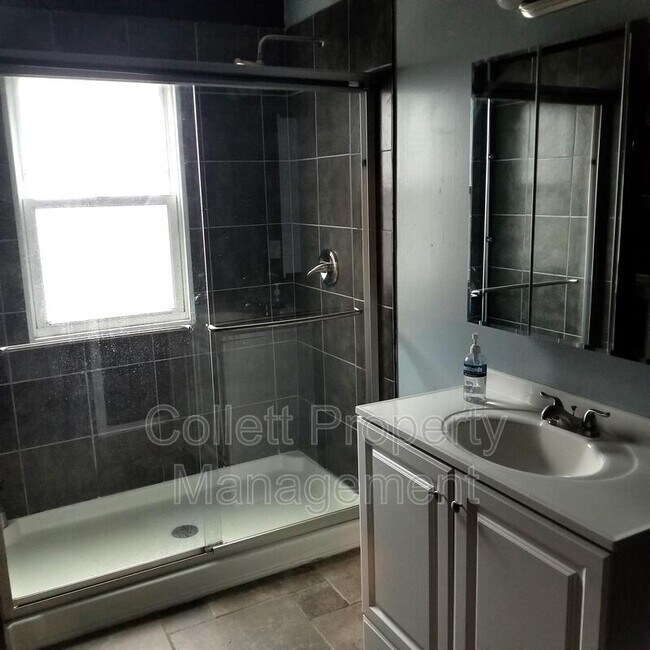 Building Photo - 11512 Tonsing Dr