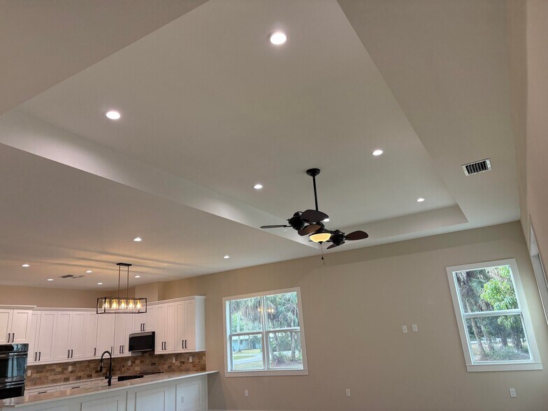 Building Photo - 4261 Kathy Ave