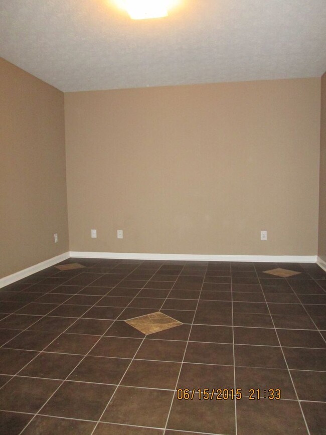 Building Photo - 6237A Dorsett Shoals