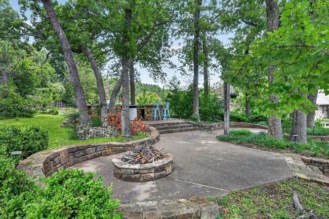 Building Photo - 1508 Windsor Forest Trail