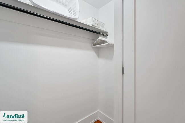 Building Photo - 31 Victor St