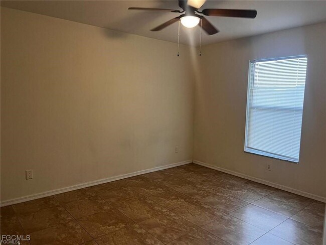 Building Photo - 16 Nelson Rd S