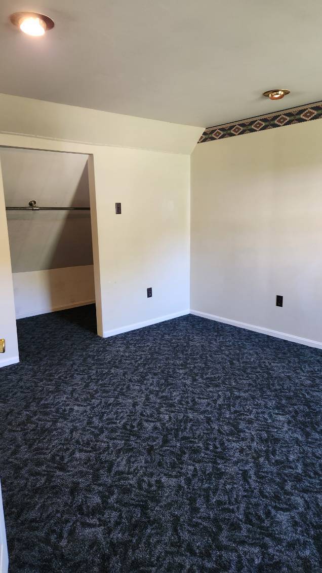 Building Photo - 1815 N 6th Ave