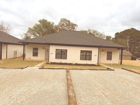 Building Photo - 1515 Jordan Rd