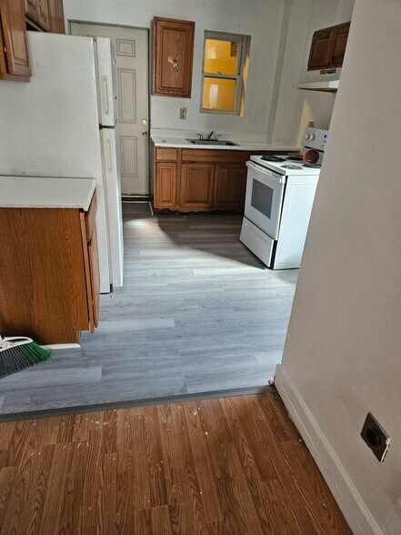 Primary Photo - 3018 6th Ave