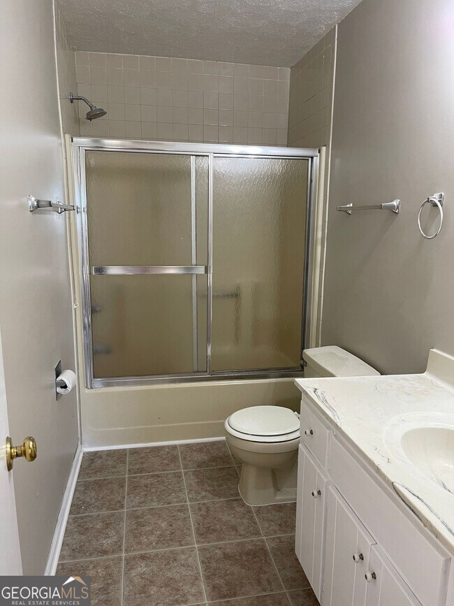 Building Photo - 4503 Scenic Mountain Dr SE