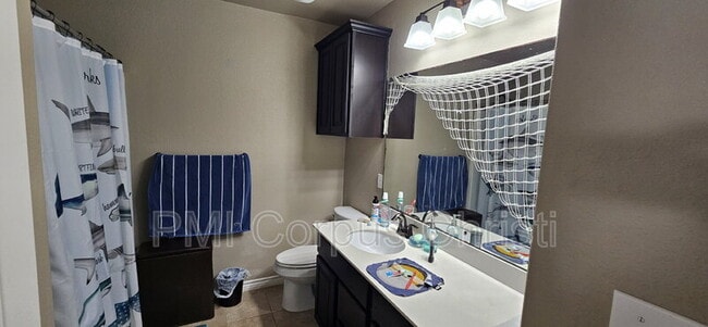 Building Photo - 7813 Cattlemen Dr