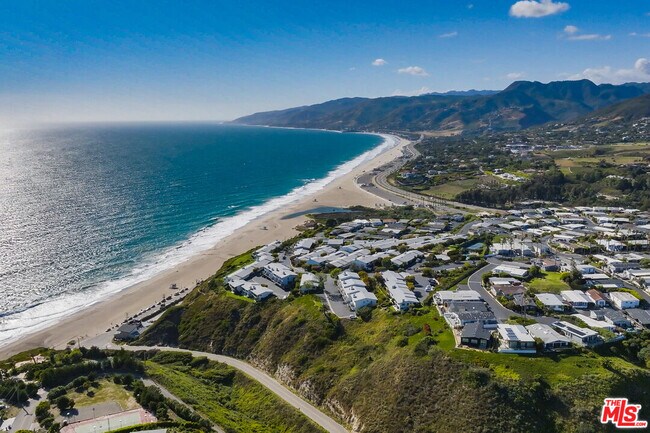 Building Photo - 6817 Seawatch Ln