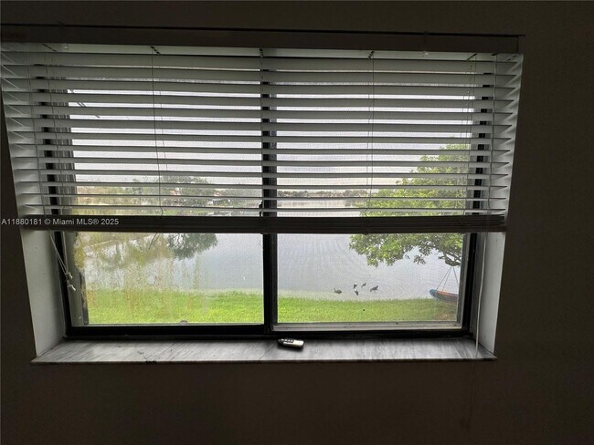 Building Photo - 2761 SW 58th Manor