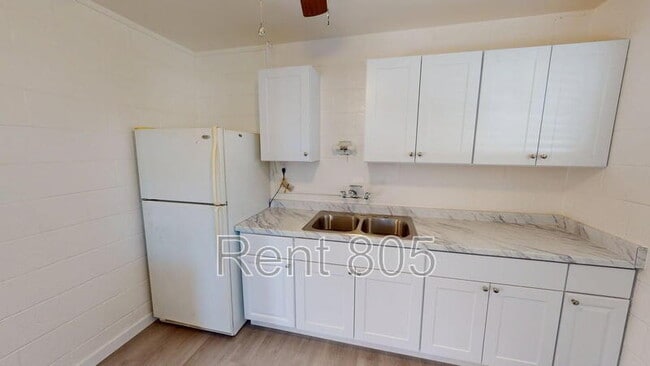 Building Photo - Unit A 232 South Palm Avenue