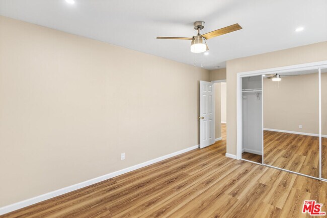 Building Photo - 4622 W 149th St