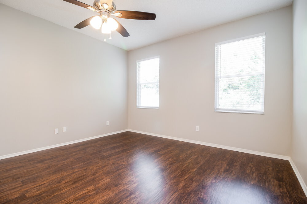 Building Photo - 1136 Cherry Valley Way