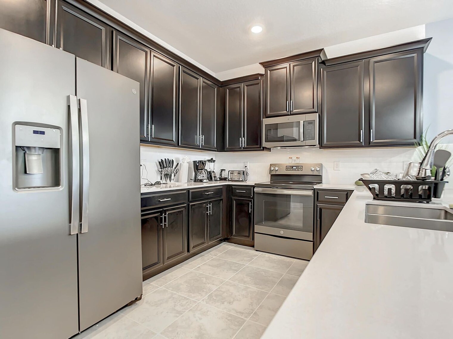 Building Photo - 1003 Splash Shot Pl