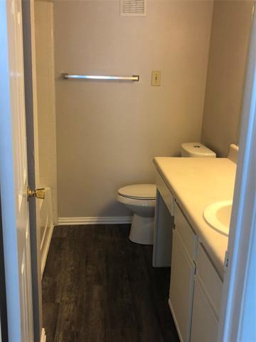 Building Photo - 2201 Wolf St