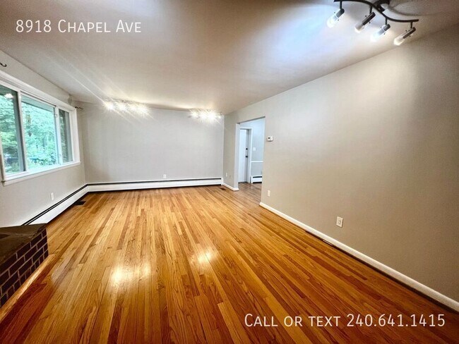 Building Photo - 8918 Chapel Ave