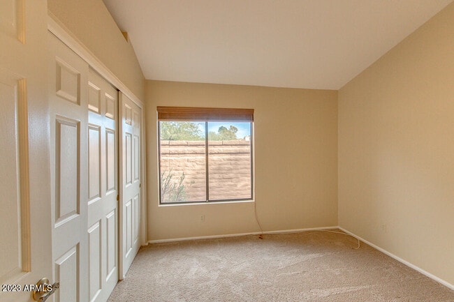Building Photo - 9526 E Wood Dr