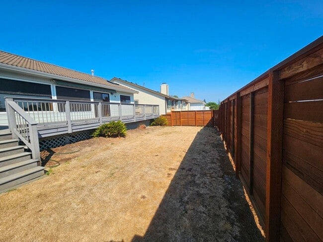 Building Photo - 3Bd/2Ba Single Story Home-For viewing!