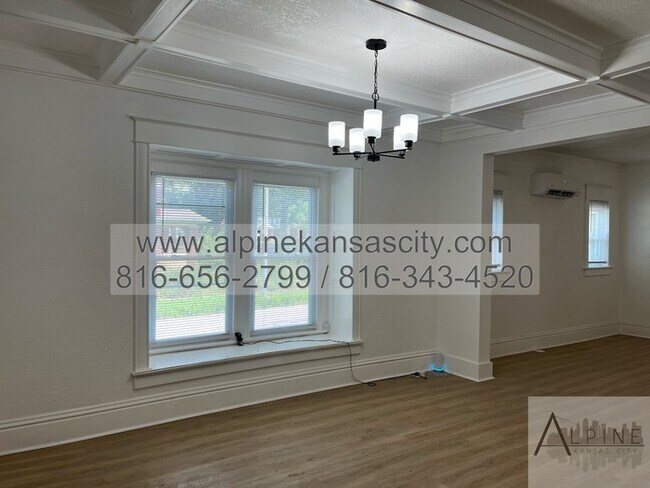 Building Photo - HUGE 3 Story Remodel!