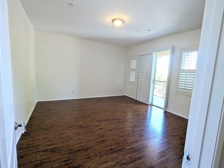 master bedroom - 8516 Old Stonefield Chase