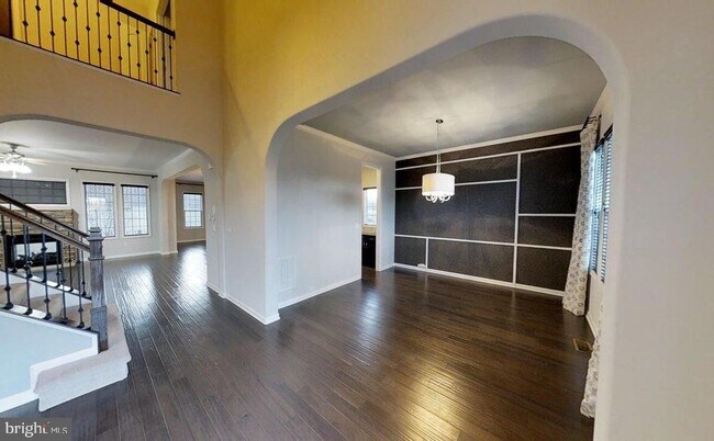 Building Photo - 141 Coachman Cir