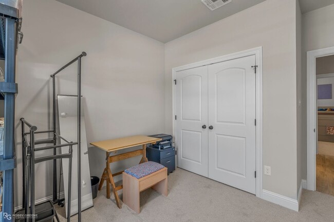 Building Photo - Beautiful 3 bedroom/2 bathroom in Willow Heights