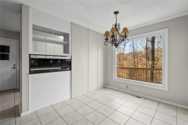 Building Photo - 2710 Margaret Mitchell Dr NW